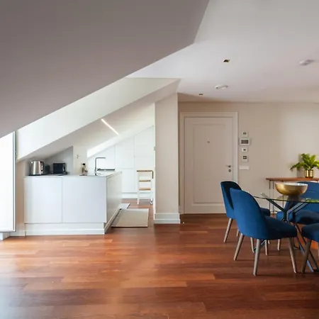 Flh Marques Rooftop With Balcony *