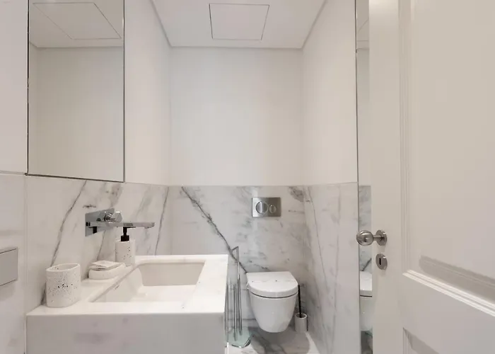 Flh Marques Rooftop With Balcony *