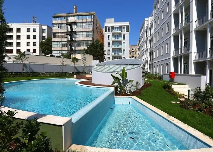 Flh Marquês Rooftop With Balcony *