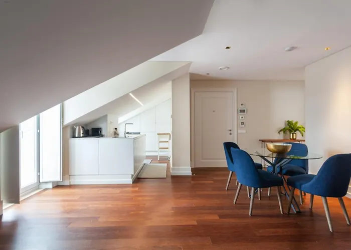 Flh Marques Rooftop With Balcony *