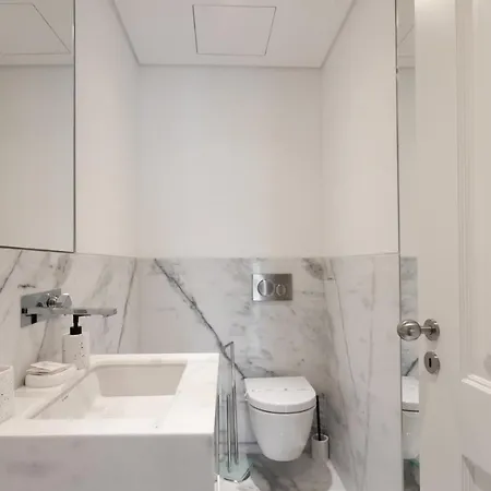 Flh Marques Rooftop With Balcony *